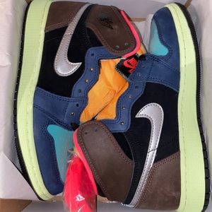 *SOLD*Nike Air Jordan 1 High - Tokyo Bio Hack colorway - 6 woman’s
